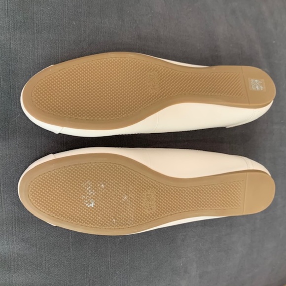 Coach Chelsea Cream Ballet Flats - Picture 3 of 3